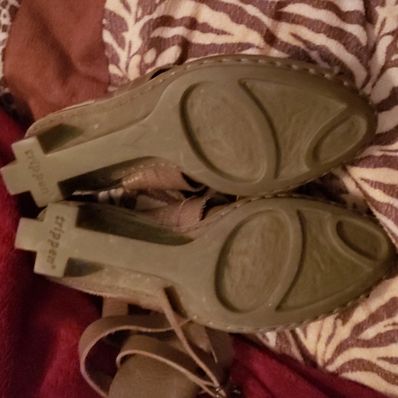 TRIPPEN GERMAN STRAPPY ANKLE SHOES Sz 38. All sales final. - Picture 3 of 5